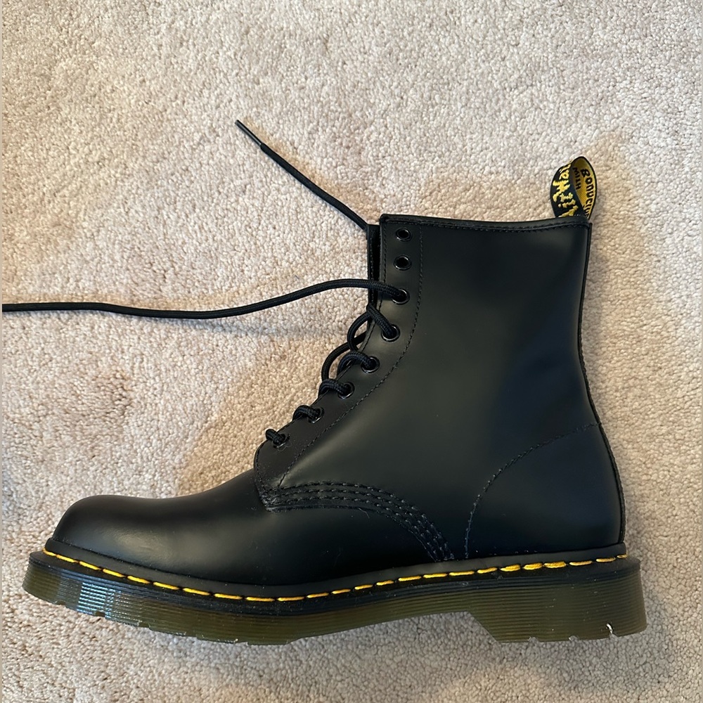 Brand new Black smooth Dr. Martens 1460